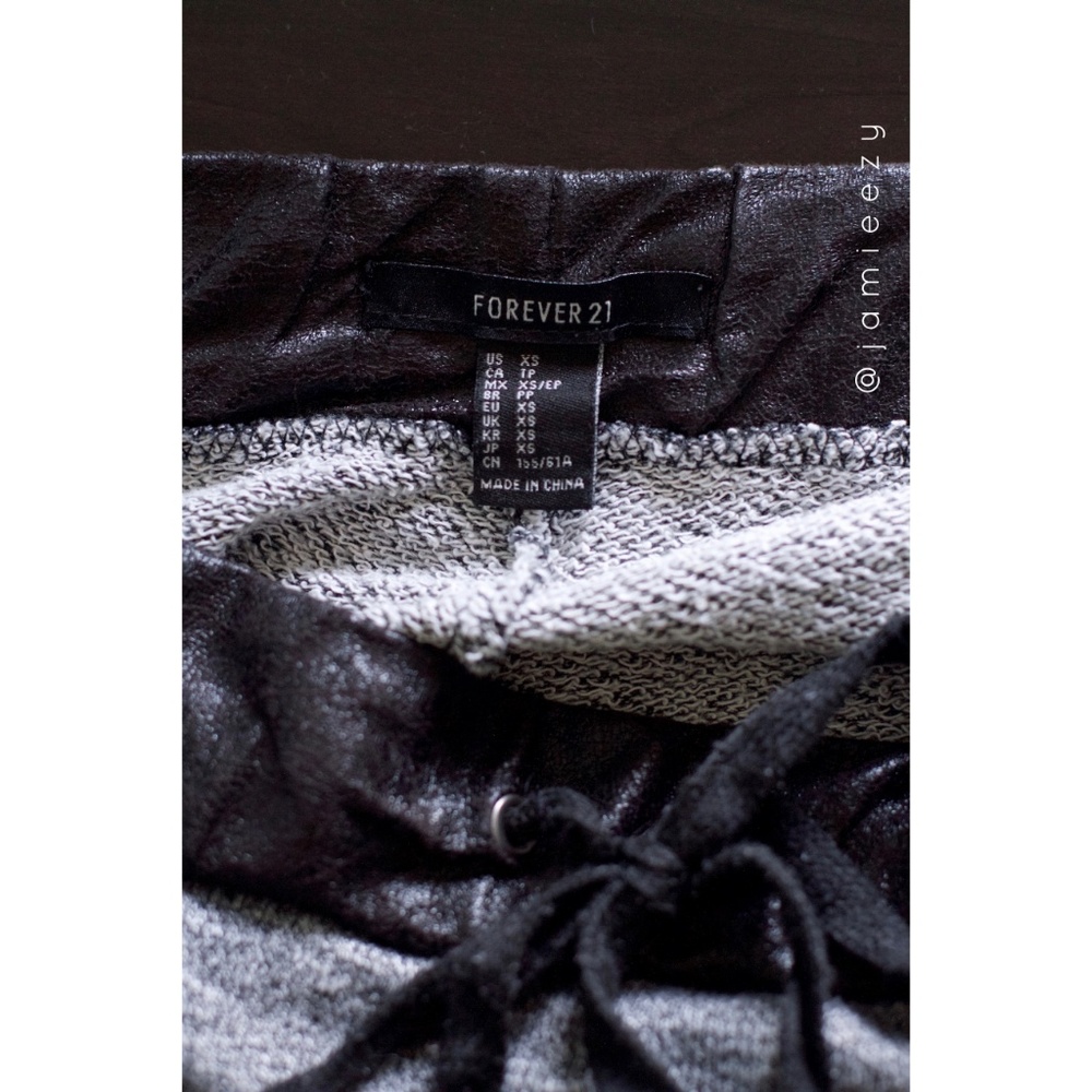 Forever 21 | Faux Leather Waist Marled Joggers - Picture 7 of 7